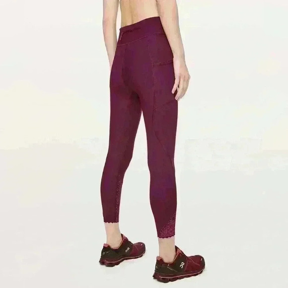 Lululemon Tight Stuff Tight II 25" size 4 like new condition 
Deep Ruby - Picture 5 of 16